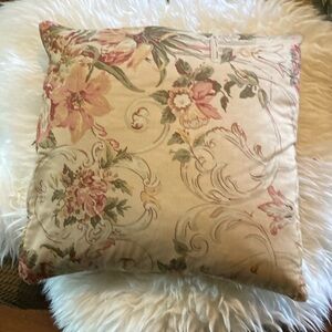 Ralph Lauren Guinevere pillow with insert about 16 to 18 square